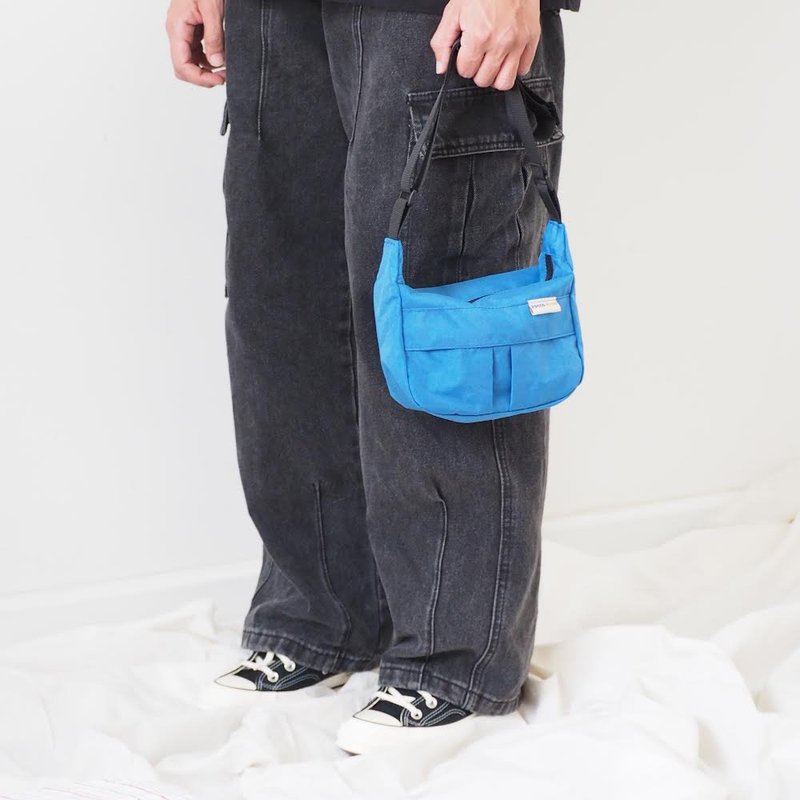 mini journey bag : whale blue - 其他 - 尼龍 藍色
