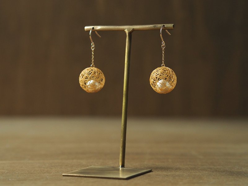 Clip-On and ocher with pearls - Earrings & Clip-ons - Silk Khaki