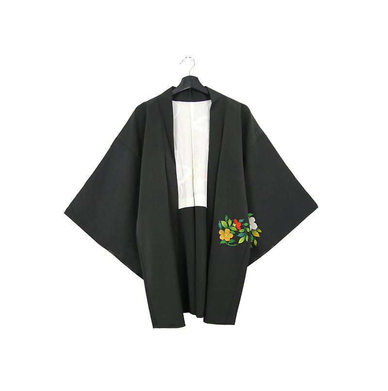 Back to Green-日本帶回羽織和服 繽紛 花圈 /vintage kimono - 外套/大衣 - 絲．絹 