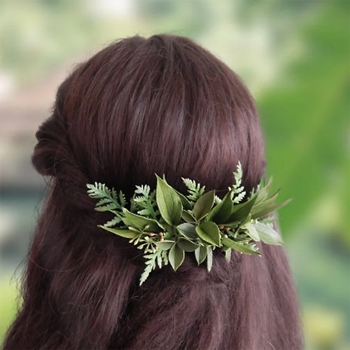 FloraFantasyIZ Bridal floral hair comb Greenery wedding hair piece Green leaf headpiece Fern