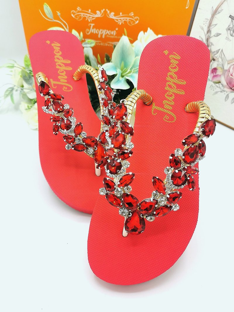 Jeweled Flip Flops Bling Flip Flops Rhinestone White Sandals Beach Sandals Shoes - 拖鞋 - 橡膠 紅色