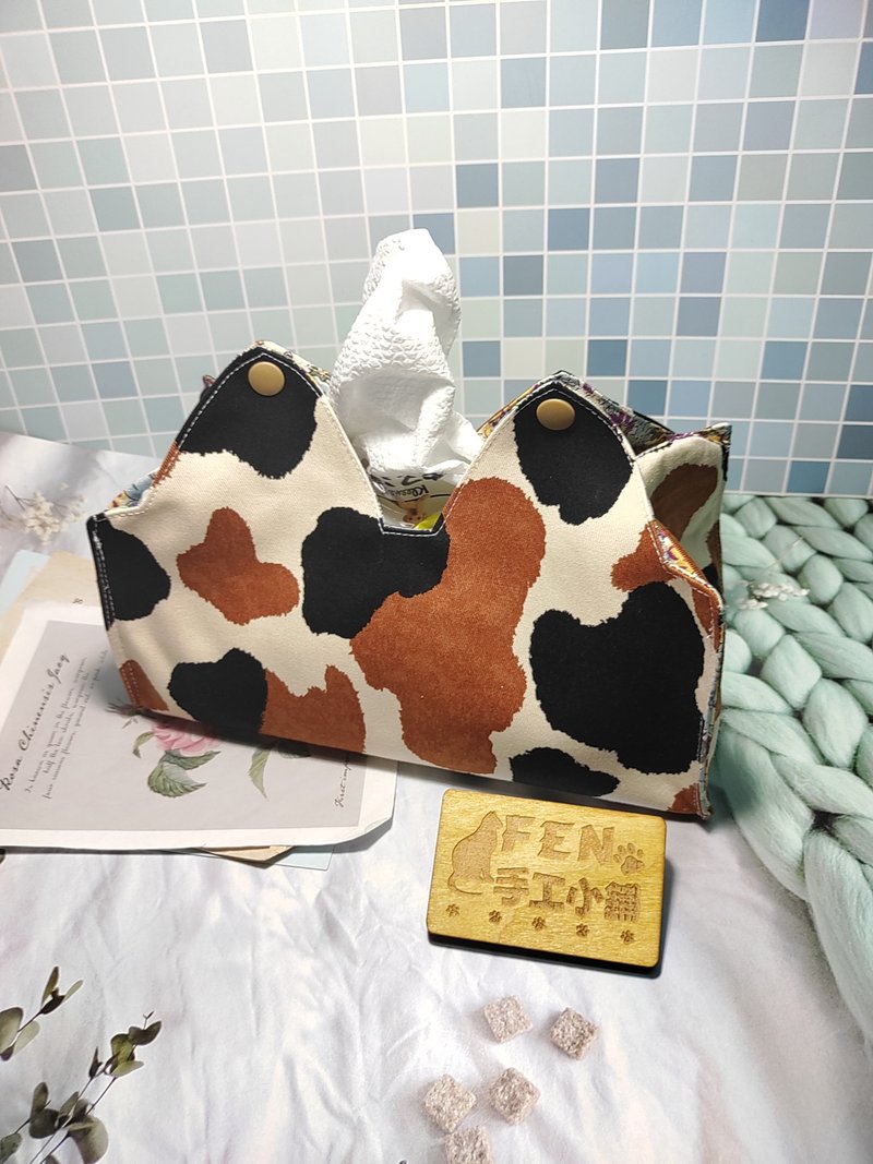 Bag Series-Original cat-ear-shaped handmade three-dimensional tissue cover, milk tea color calico cat pattern style-toilet paper cover - Tissue Boxes - Cotton & Hemp 