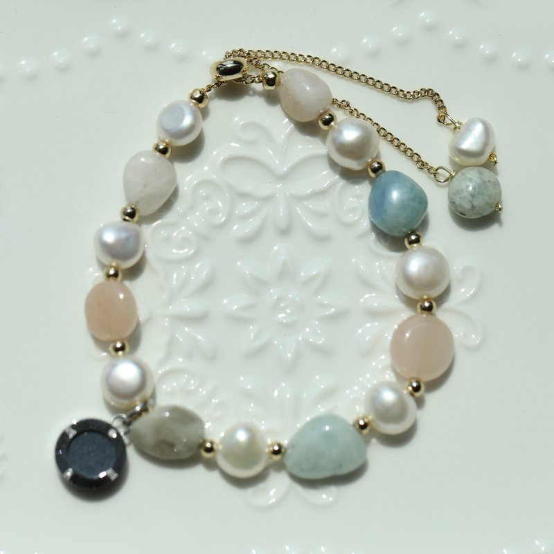 GEM Collection Pearl x Stone Stone Bracelet | 8mm - สร้อยข้อมือ - ไข่มุก ขาว