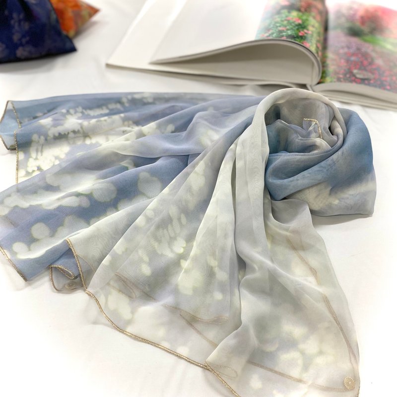 Large Chiffon Scarf by Photographer Katsuhiko Mizuno Kyoto Kamogawa ~White Heron~ Ballett Kyoto Soft Chiffon Fabric Made in Japan - ผ้าพันคอ - เส้นใยสังเคราะห์ ขาว