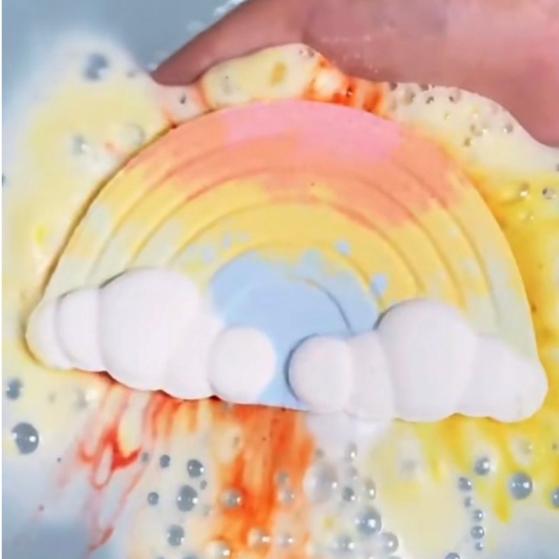 Yuba series cloud rainbow bridge - Body Wash - Essential Oils 
