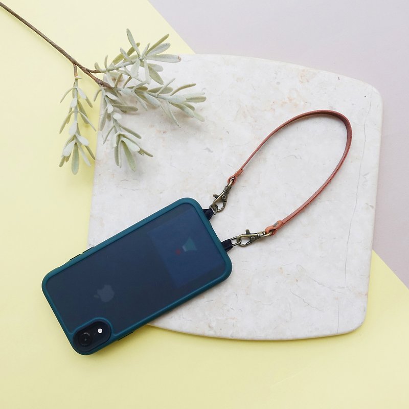 [Graduation Gift] Mobile Phone Lanyard Wrist Strap with Mobile Phone Clip (Customized English Name) - Phone Accessories - Genuine Leather Brown