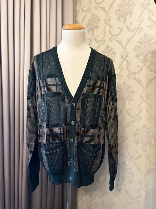 【藏私‧Collection】 墨綠條紋開襟雙口袋古著毛衣日本製