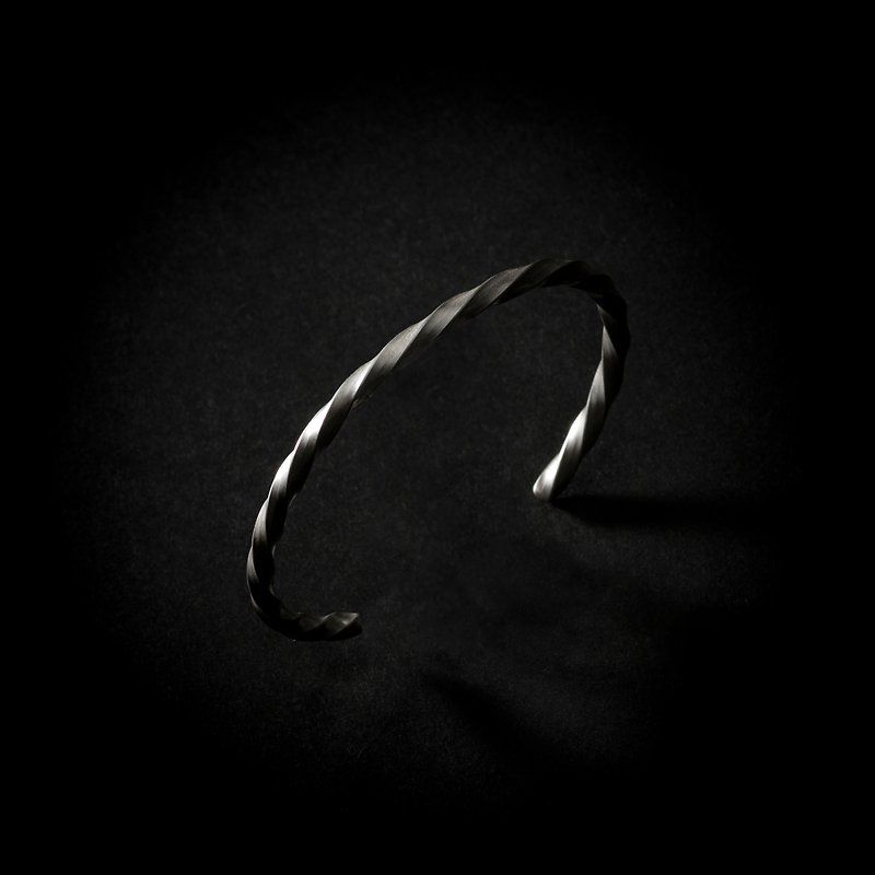 Leptospirosis corners bracelet 925 Silver / modified simple hand-forged Bronze 3mm - Bracelets - Precious Metals 