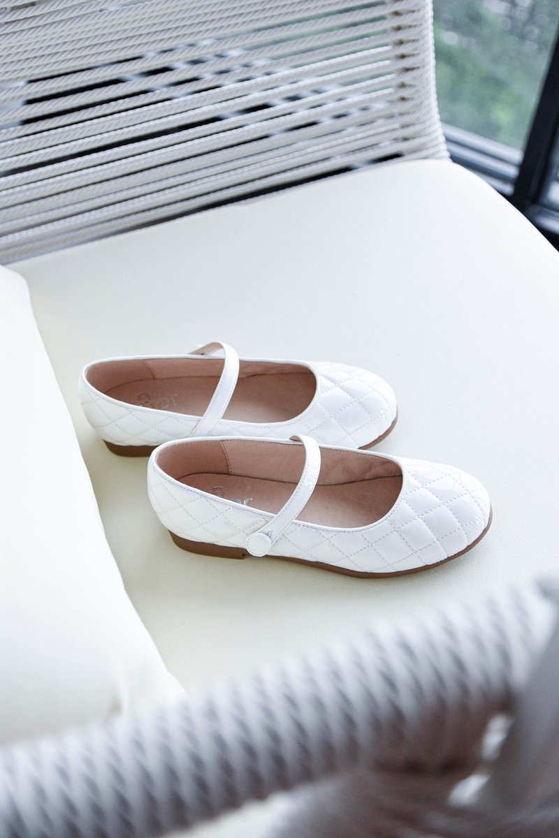 White girls' round-toe mirrored diamond pattern elegant and versatile student shoes - รองเท้าเด็ก - หนังเทียม ขาว