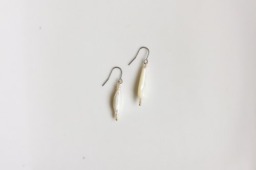 moimoi 冰晶 珍珠貝殼不對稱耳環