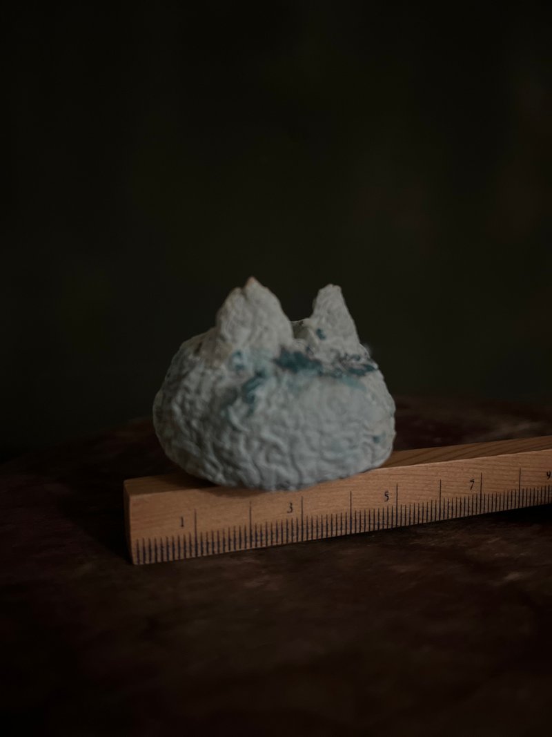 躲起來的兔子 / 廢紙再生手捏小擺飾 - 擺飾/家飾品 - 紙 