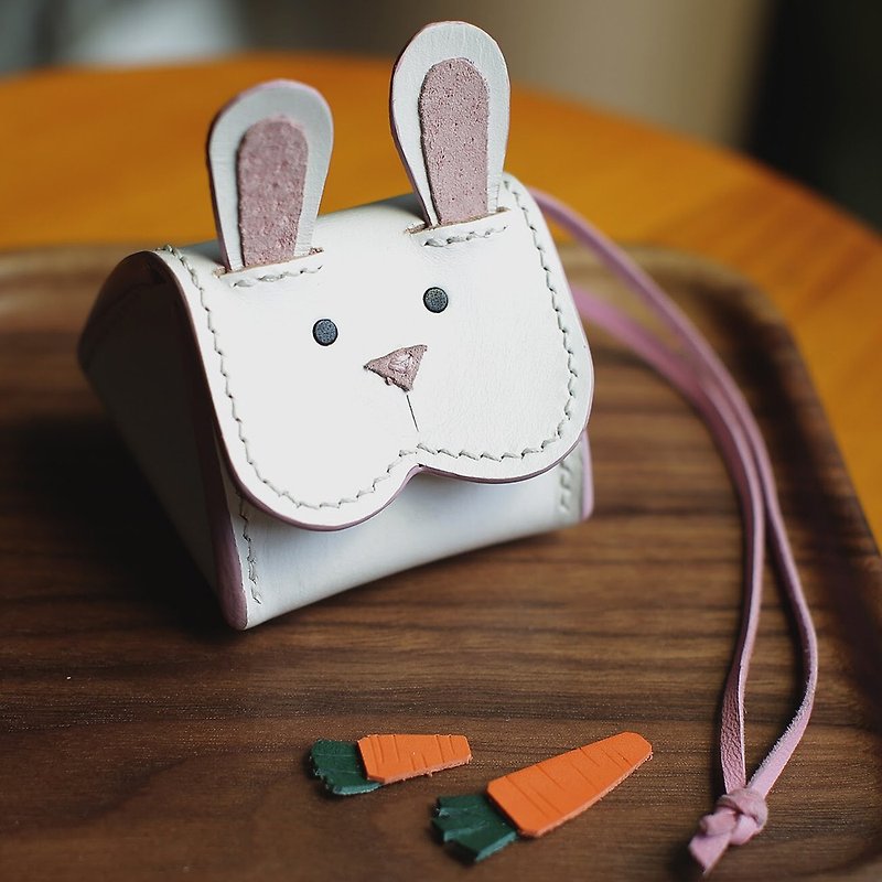 Imperial rice white rabbit animal three-dimensional purse - Coin Purses - Genuine Leather White