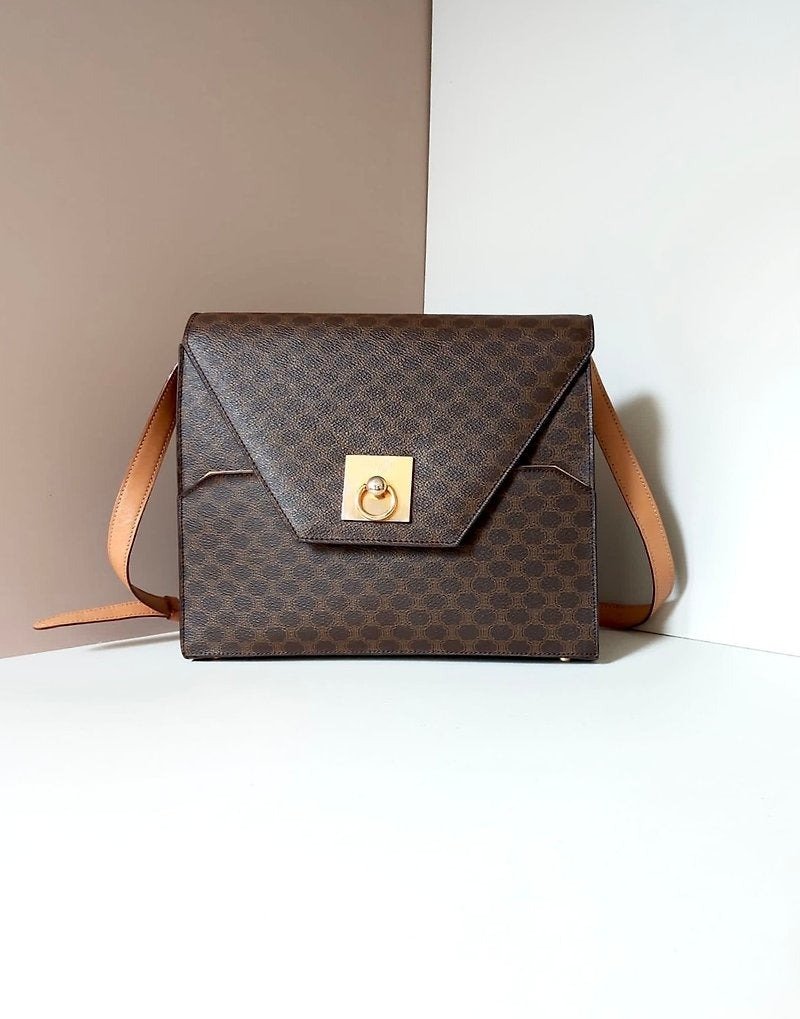 特選貨品Celine老花金扣小信封盒子皮革單肩側背斜孭揹包手袋 - 側背包/斜背包 - 真皮 咖啡色