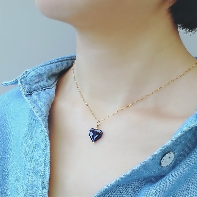 Heart Shaped Royal Blue Sodalite 14K Gold Filled Handmade Dainty Necklace - Necklaces - Semi-Precious Stones Blue