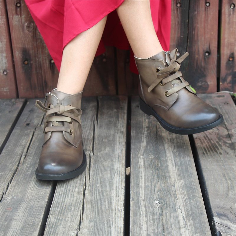 Literary retro leather short tube flat boots wild ugly big head Martin boots soft flat female short boots - Women's Booties - Genuine Leather Brown