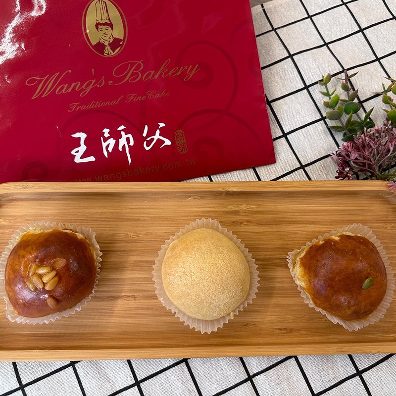 [Master Yonghe Wang] Comprehensive 6-piece gift box (Golden Yueniang + Nephrite Cake + Pine Nut Cake) - เค้กและของหวาน - วัสดุอื่นๆ 