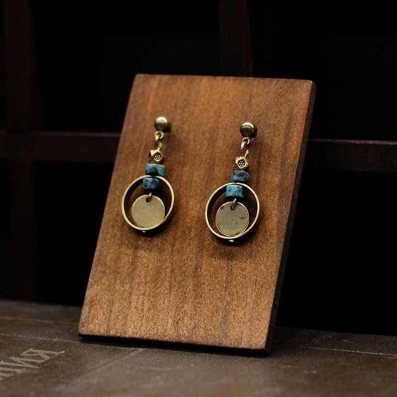String Series Brass Turquoise Dangle Earrings Ear Pins Without Pierced Ears - ต่างหู - ทองแดงทองเหลือง สีทอง