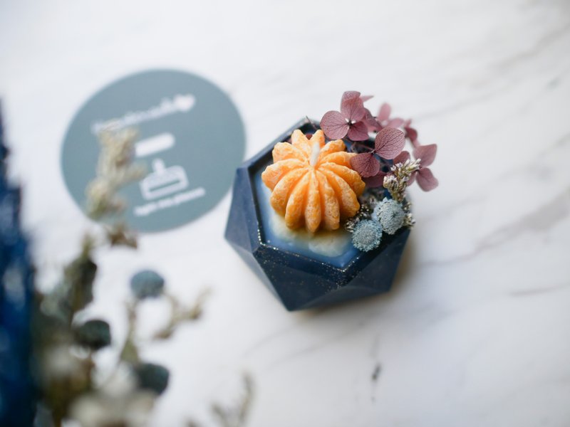 Vintage Flower Pot Candle (Yellow) - 香氛蠟燭/燭台 - 蠟 黃色
