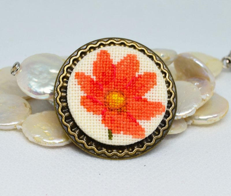 Orange flower embroidered brooch, Cross stitch orange floral jewelry - Brooches - Thread Orange