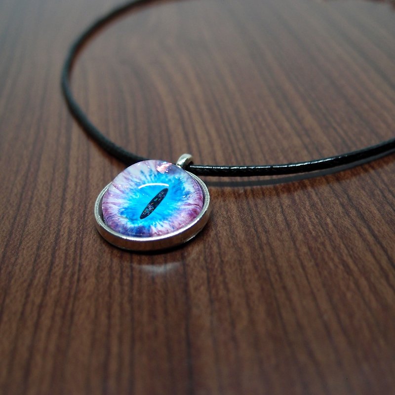 Fox Garden Handmade 20mm Cat Eye Necklace-Purple Blue - Necklaces - Glass Purple