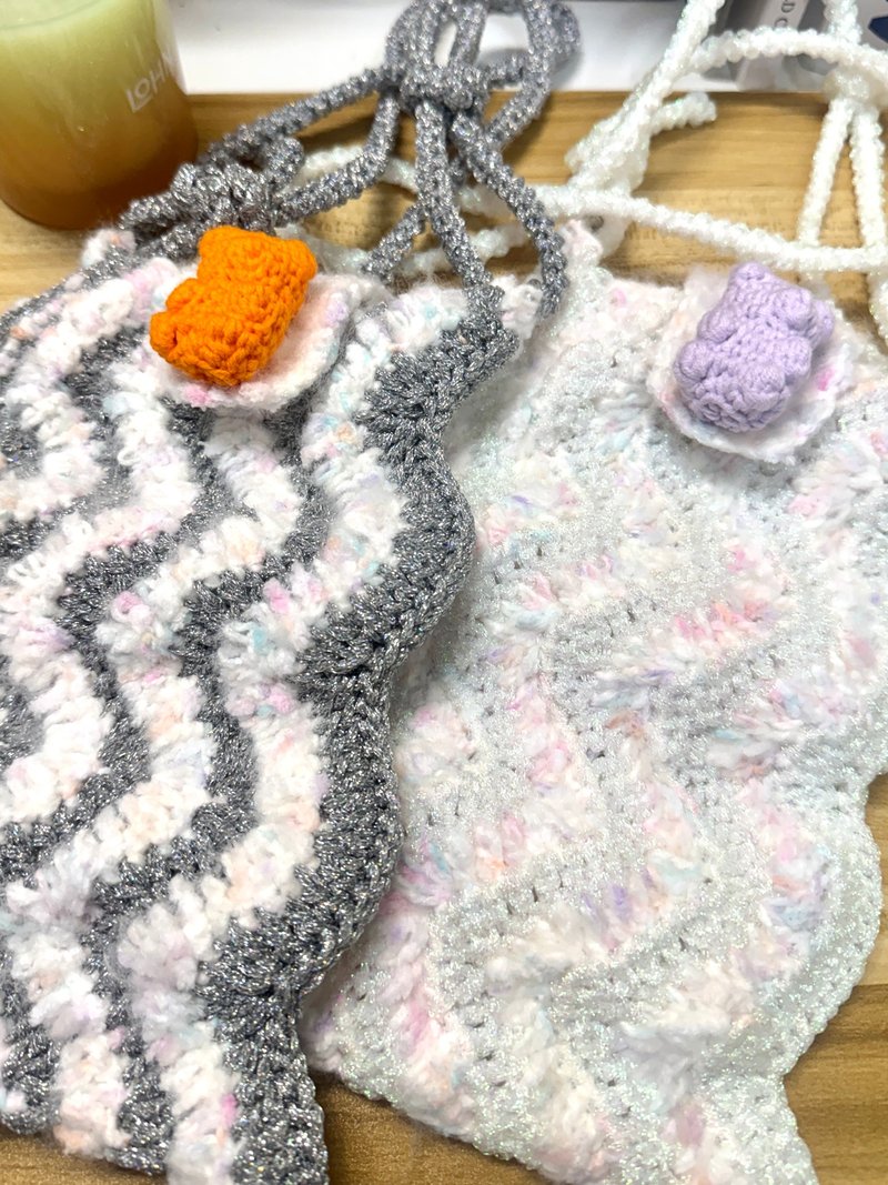 MUMU 小熊軟糖 X 糖霜星砂手機包 HAND MADE - 側背包/斜背包 - 棉．麻 多色