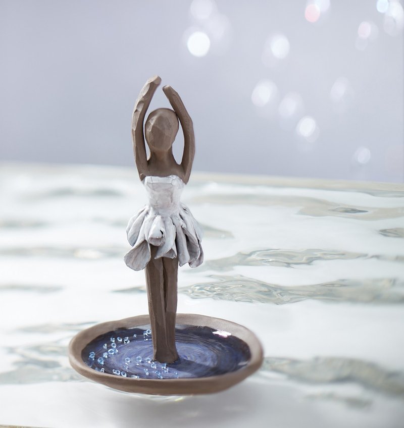 "Water Dance" disc jewelry - hand made pottery - เซรามิก - วัสดุอื่นๆ สีนำ้ตาล