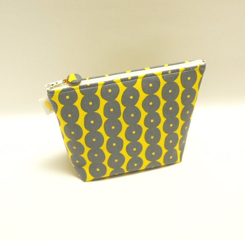 / One string - Gray / yellow / Cosmetic bag / Travel bag / Small package - กระเป๋าเครื่องสำอาง - กระดาษ สีเทา