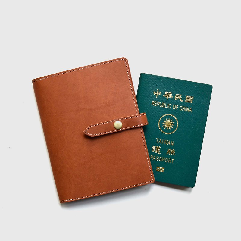 【入山證】植鞣牛皮護照套 棕色護套夾 刻字禮物 信用卡 - 護照夾/護照套 - 真皮 咖啡色