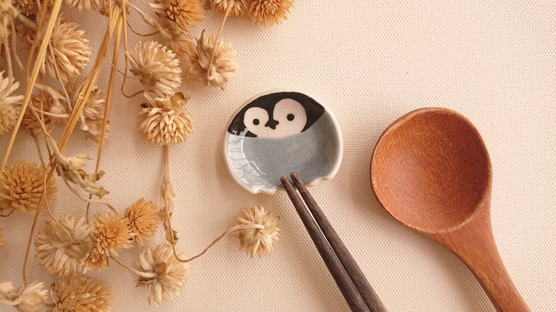 Hey! Bird friends! Chinese emperor penguin baby bird chopsticks and spoons - Chopsticks - Porcelain Gray