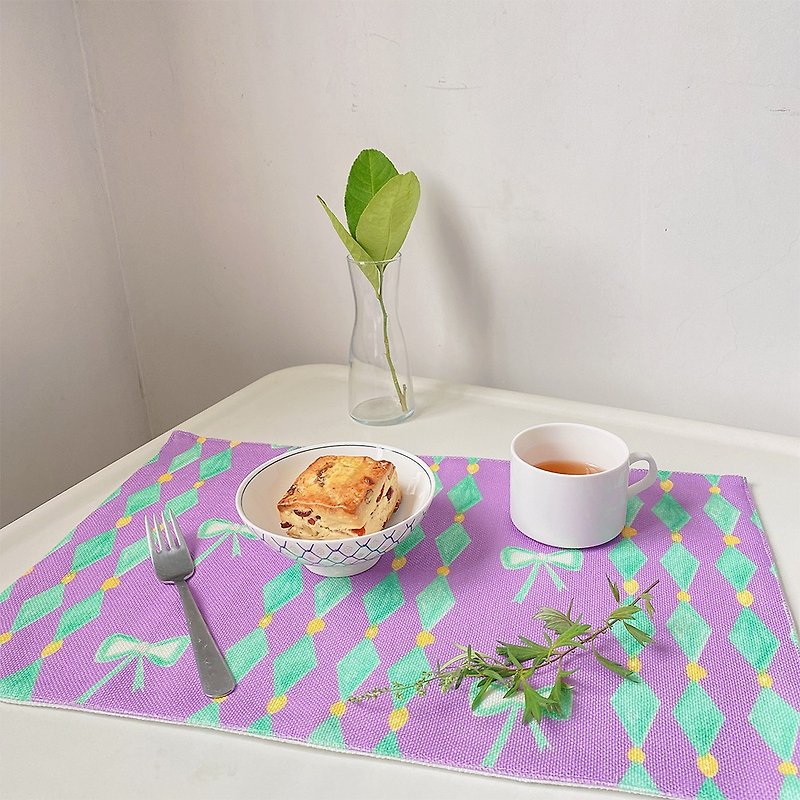 Pink purple geometric fairy tale style cotton and Linen pattern table mat - ผ้ารองโต๊ะ/ของตกแต่ง - ผ้าฝ้าย/ผ้าลินิน สีม่วง