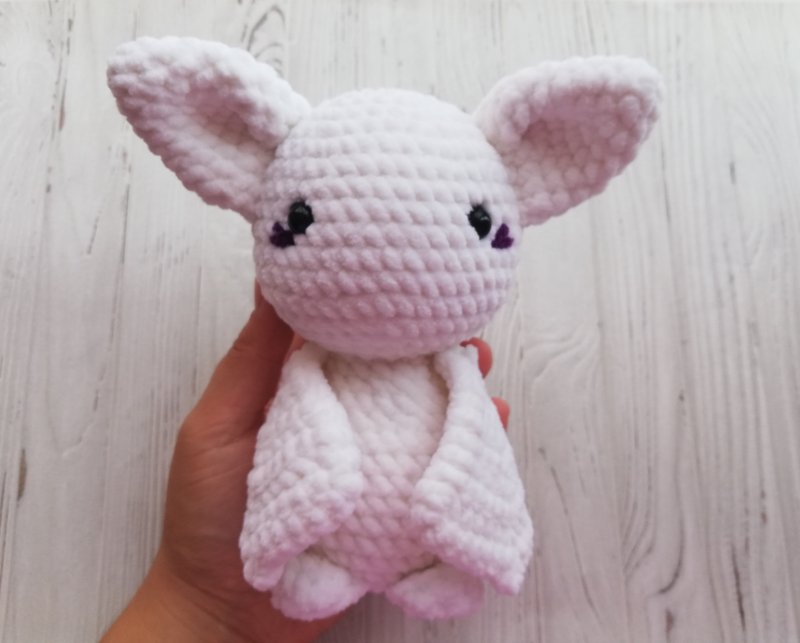 Crochet bat plush pattern, amigurumi plushies bat - Logo 設計/圖案設計 - 其他材質 