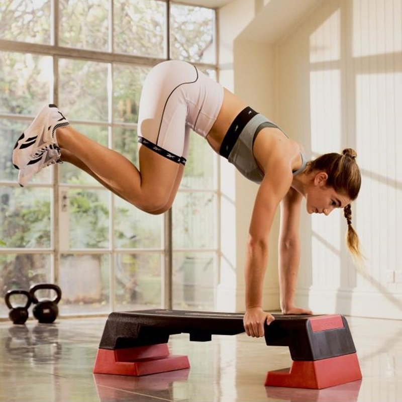 【Reebok】Step - The Original Classic Fitness Step - Red - Fitness Equipment - Plastic Red