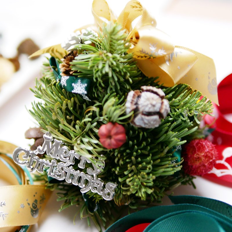 Nobelson Christmas tree material package extremely flowery preserved flower gift - ช่อดอกไม้แห้ง - พืช/ดอกไม้ สีเขียว