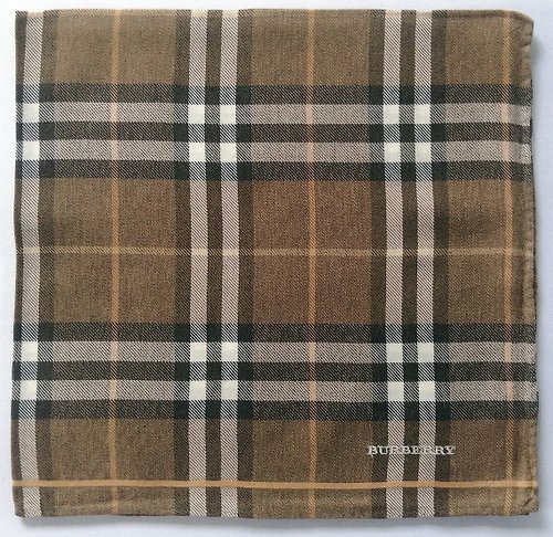 orangesodapanda Burberry Vintage Handkerchief Check Pocket Square 20 x 19.5 inches