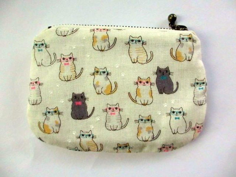 Double gauze mini pouch glasses cat - กระเป๋าเครื่องสำอาง - ผ้าฝ้าย/ผ้าลินิน ขาว