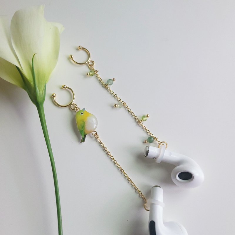 Bird Series-Green Embroidered Eyes/Earphones Anti-chain Drop-proof - ต่างหู - เรซิน สีเขียว