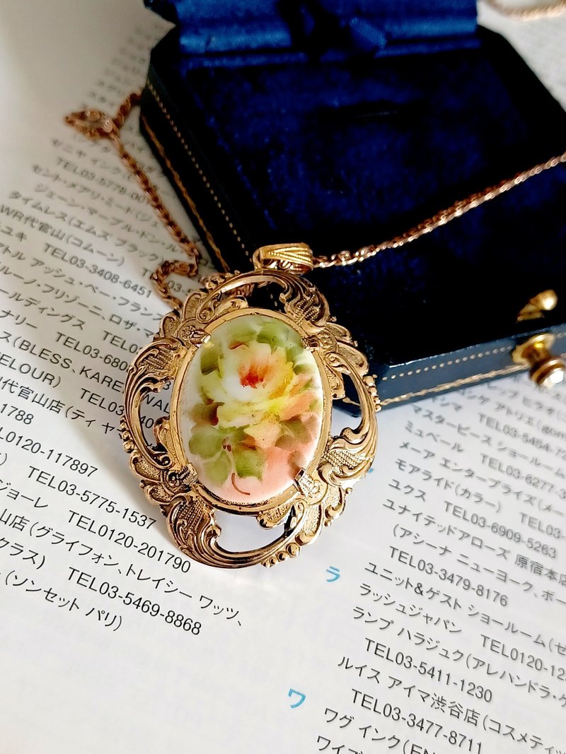 vintage jewelry classical printed and dyed flower necklace - สร้อยคอ - โลหะ 