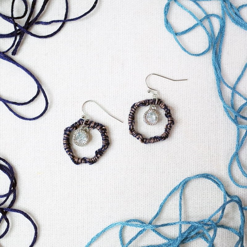 Hand-knitted earrings, twist Clip-On/ear hooks - Earrings & Clip-ons - Thread Blue