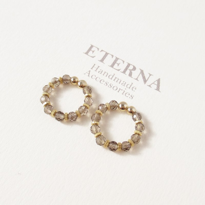 Smokey quartz and metal beads, tiny hoop earrings 夾式耳環 - Earrings & Clip-ons - Gemstone Brown