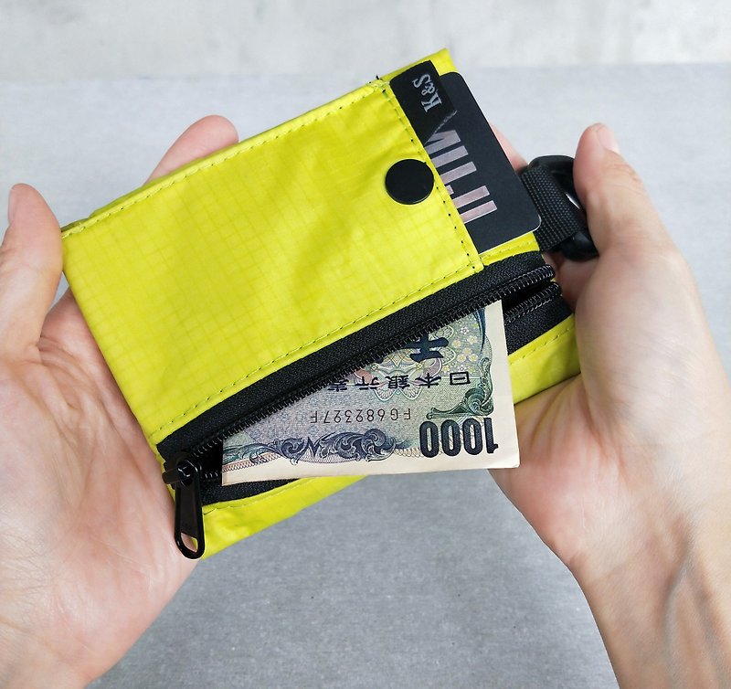 Coin Card Holder-Sweet Limoncello Yellow Green - กระเป๋าใส่เหรียญ - วัสดุกันนำ้ สีเหลือง