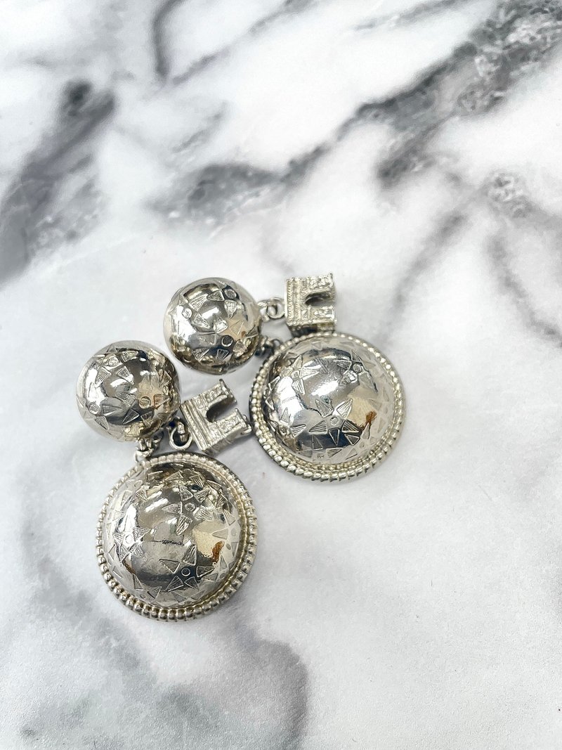 【 VintageShop solo 】CELINE スターボール 凱旋門 イヤリング シルバー vintage オールド Accessories 6xx4s8 - 耳環/耳夾 - 其他材質 銀色