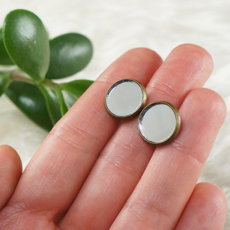 Evil Eye Glass Mirror Earrings Protection Amulet Minimal Stud Earrings Jewelry - 耳環/耳夾/耳骨夾 - 玻璃 銀色
