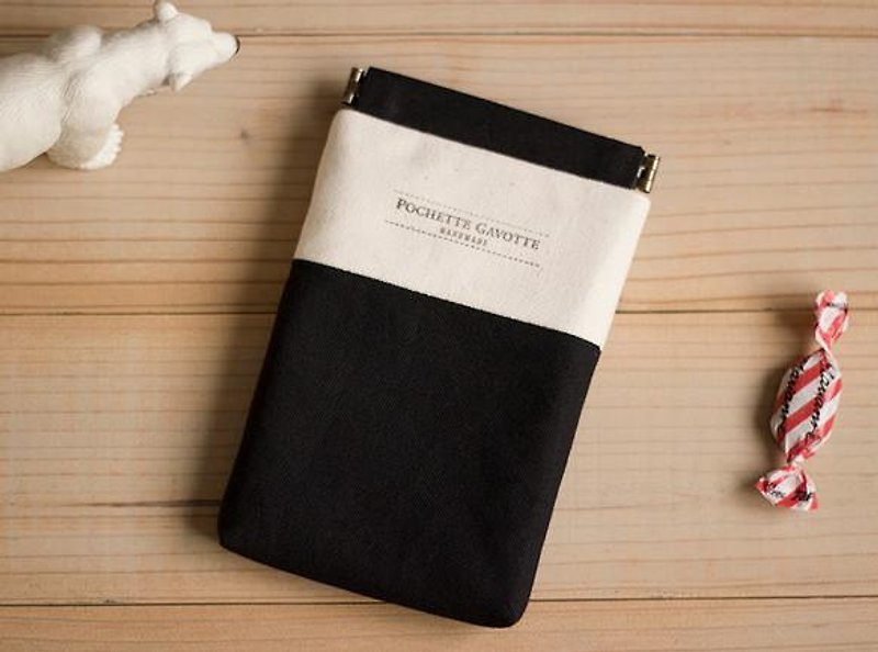 Fabric iPhone case - เคส/ซองมือถือ - ผ้าฝ้าย/ผ้าลินิน สีดำ