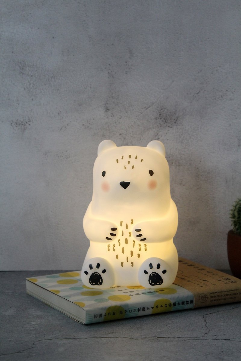 SUSS-英國進口趣味造型可愛LED小夜燈(小熊造型) - 燈具/燈飾 - 塑膠 白色