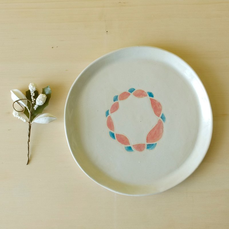 Rotating red circle handmade pottery plate / plate / dessert plate (large) limited edition - จานและถาด - ดินเผา ขาว