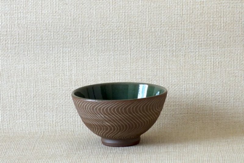 Inlaid celadon glazed bowl - ถ้วยชาม - ดินเผา สีนำ้ตาล