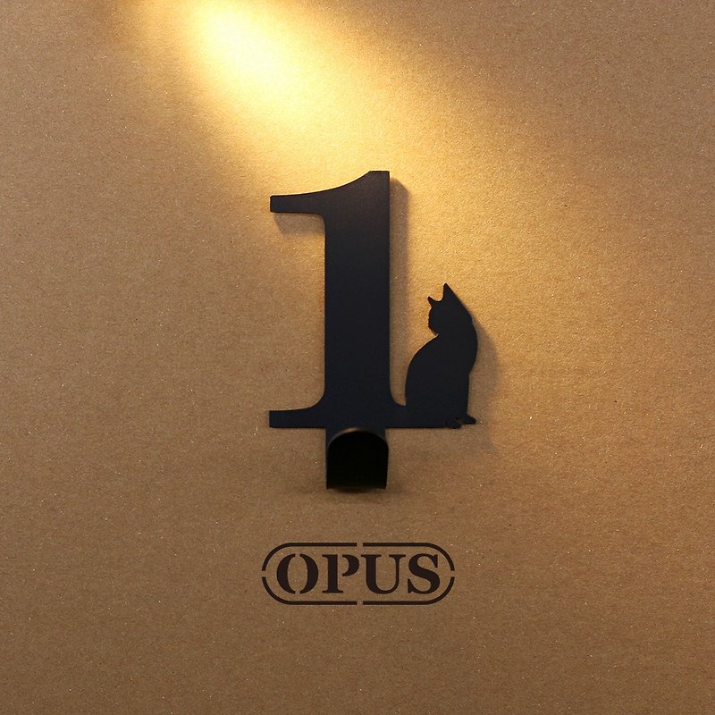 [OPUS Dongqi Metalworking] When Cat Meets the Number 1 - Hook (Black)/Wall Decoration Hook/Traceless Storage - Hangers & Hooks - Other Metals Black
