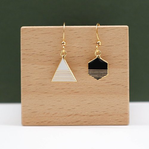 Little OH! 手工飾品 獨特個性派 幾何三角 六角形 生活小點綴 耳環 耳夾