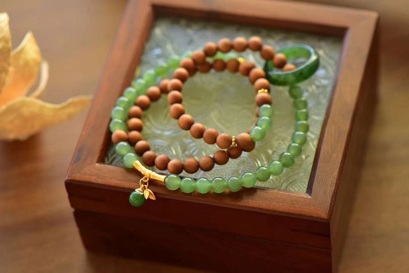 Natural Hotan Jade/Khotan Jade-Jasper. Laoshan Sandalwood Running Ring Sterling Silver Bamboo Knot Design Multi-Loop Bracelet m - Bracelets - Jade Green