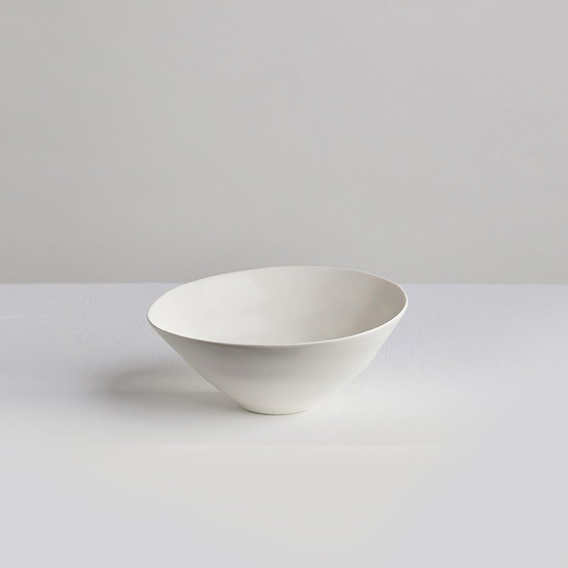 【3,co】Shuibo Series Medium Bowl (No. 2) - White - Bowls - Porcelain White